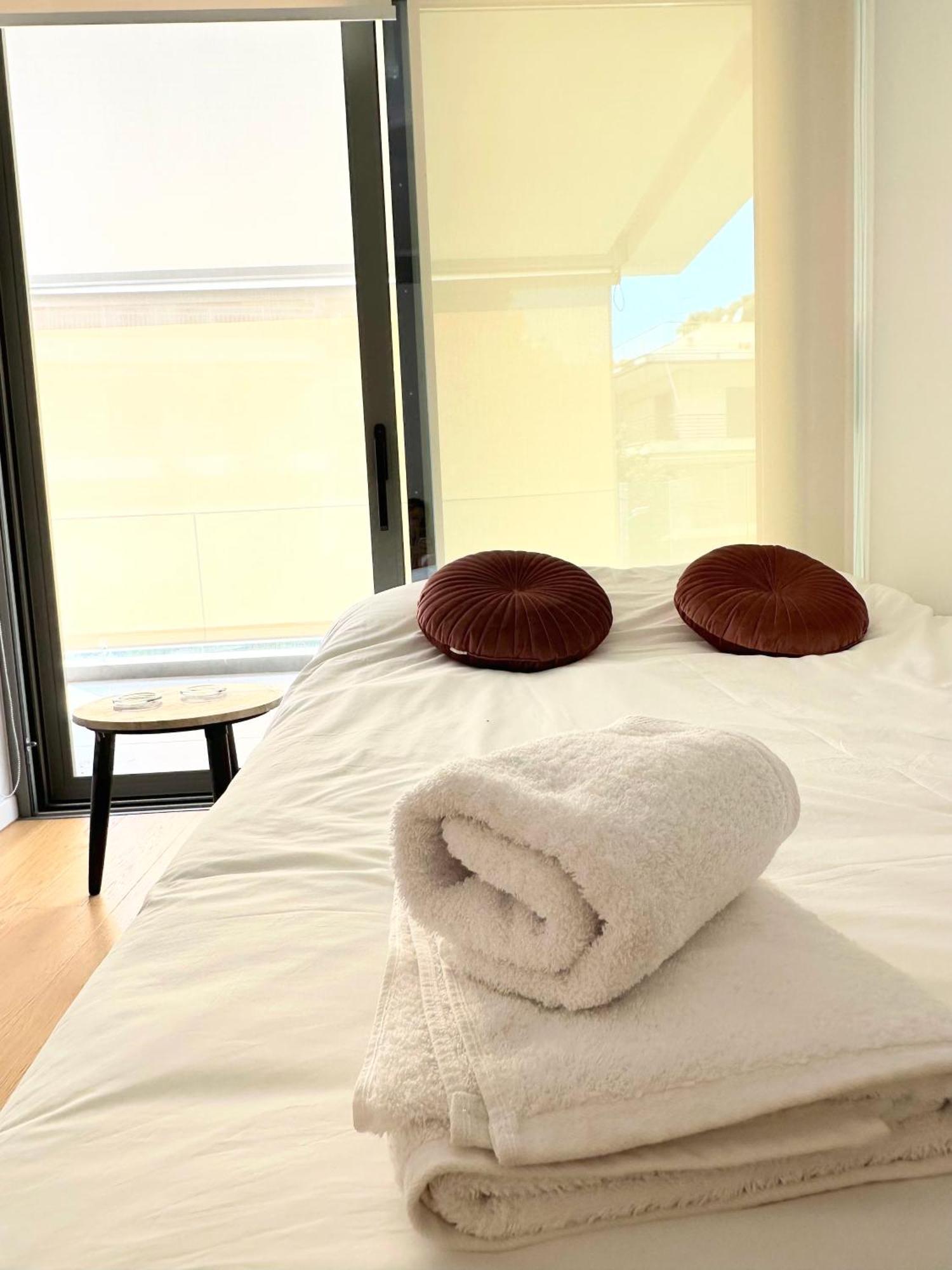 Appartamento Serena At Athens Riviera Vári Esterno foto